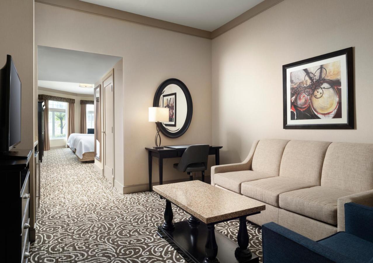 West Inn & Suites Carlsbad Esterno foto